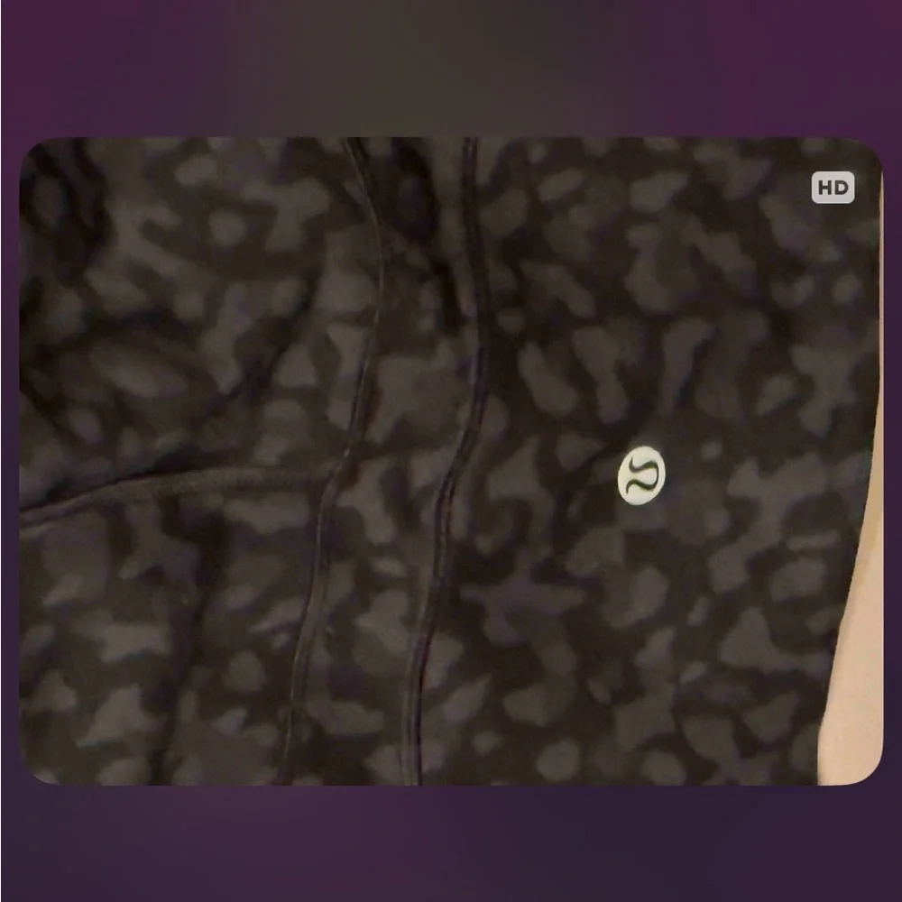 Lululemon Black Patterned Leggings size 6